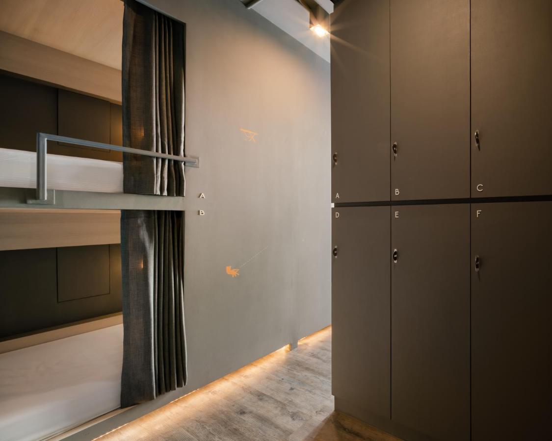 Speck Bangkok Hostel Bagian luar foto